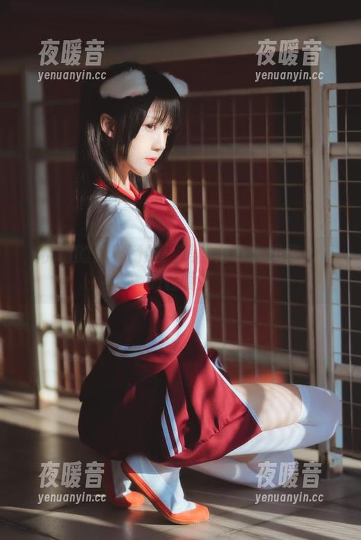 桜桃喵的夏日制服：美图到令人想咬一口的程度！