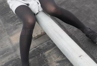 森萝财团 – 少女的姿态，小夜用美图捕捉无意的闪光时刻