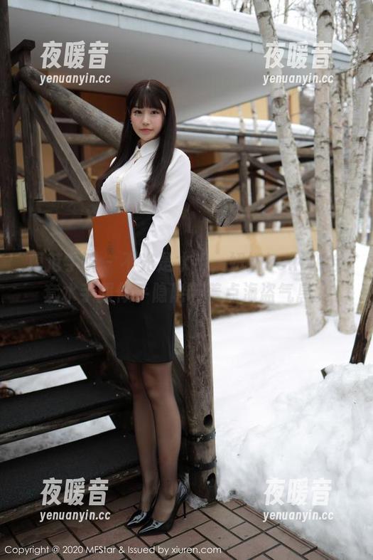 模范学院-妞妞koko 模范学院 - 不光是水手,妞妞koko的全套水手服似乎隐隐带着点海盗气息。