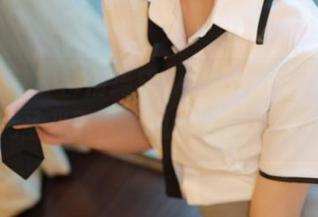 模范学院 – 柳侑绮Sevenbaby的职业装：无圣光下，谁说上班不能时髦？