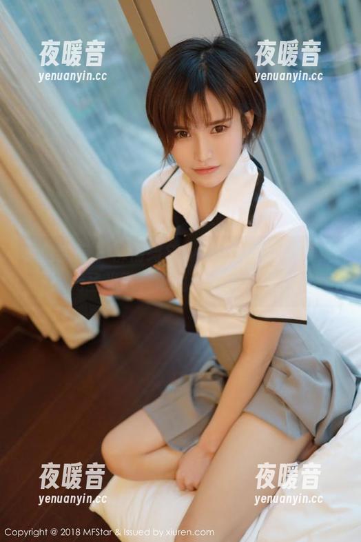 模范学院 - 柳侑绮Sevenbaby的职业装：无圣光下，谁说上班不能时髦？