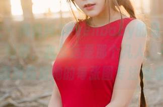 波萝社 – 柳侑绮Sevenbaby的马尔代夫精选，好吧，我永远是那个凡人，不懂大海但偏偏对她的每张图专注地看。