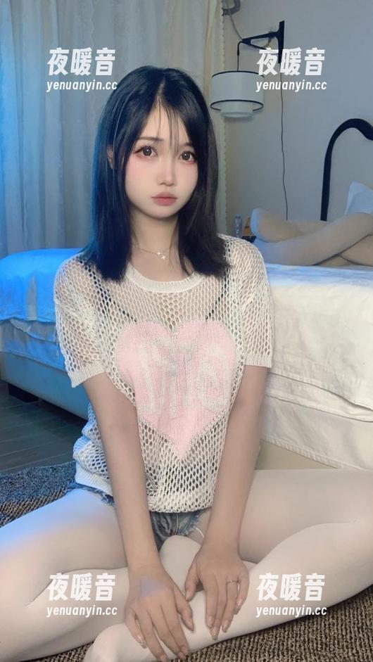 洛桑w伊梓的空姐cos，分享一点关于遨游蓝天的轻松时光