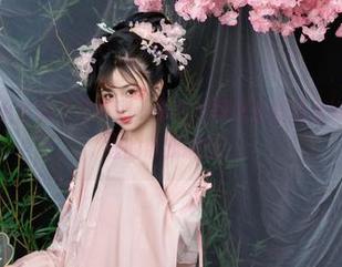 爆机少女喵小吉的暑期系列，最新资源怎么就这么好嗑？还挺合理的帮我解热！