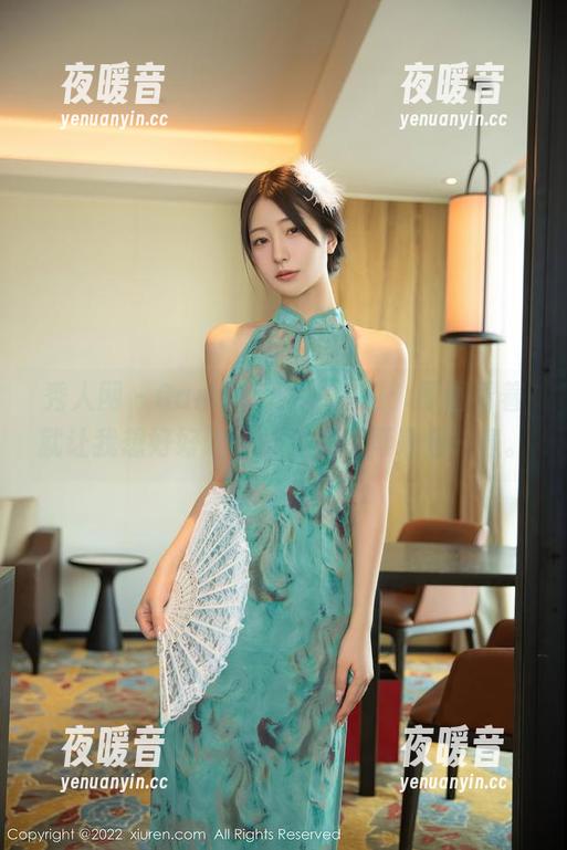秀人网 - Candy糖糖水手服：原图看着就让我想好好吃一顿，顺便再来看一遍。