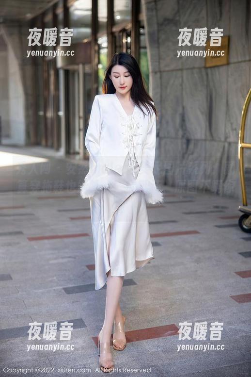 秀人网 - 安然maleah美足图片系列：就算穿拖鞋也能让人一脸期待，原图不瞒你！