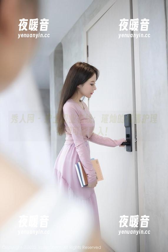 秀人网 - 护士职业在线：璀灿的高清护理手册可能乱入！