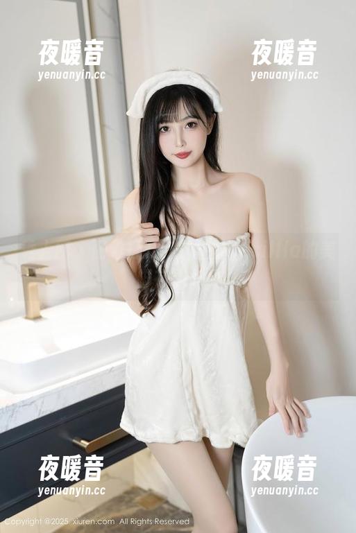 秀人网 - 图包打开，陆萱萱cecillia的美脚在等你瞧