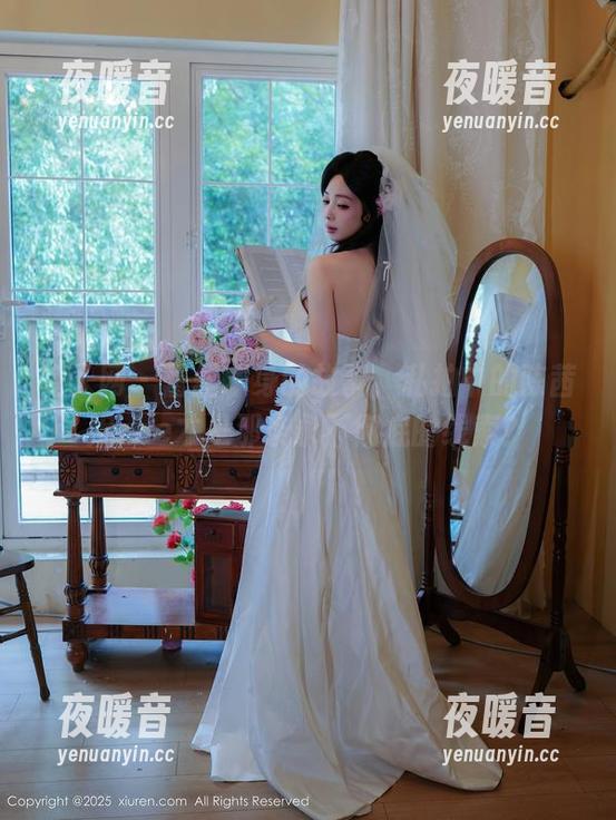 秀人网-陈茜妮zoe 秀人网 - 蕾丝本身的故事,私拍中的陈茜妮zoe才是那条永不彻底的线索?