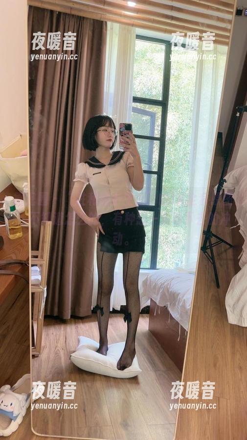 微密圈 - “胜利的小生活”的JK全套原图，不知道怎么的，有种想一直看下去的冲动。