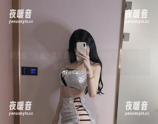 微密圈 - 小心，这里有脸红Dearie的秘书套图分享，轻松一击你的注意力
