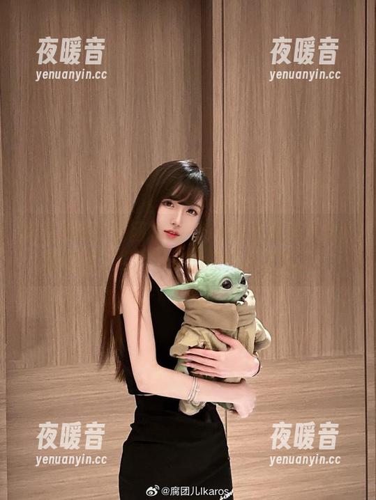 华丽转身！腐团儿Ikaros浴缸写真直击你的心底，但……你懂的，水太高了！