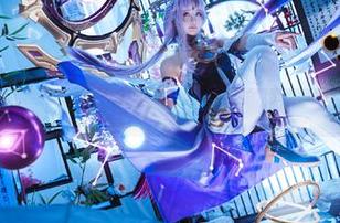 梦游仙境：芊芊酱w最新cos猫耳状态，萌到掉牙！