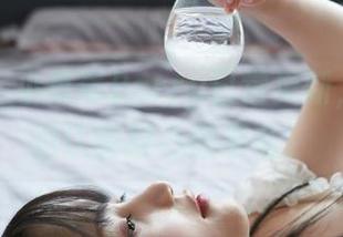 蜜桃社 – 小草莓Berry日常更新，不得不承认临时心血来潮。