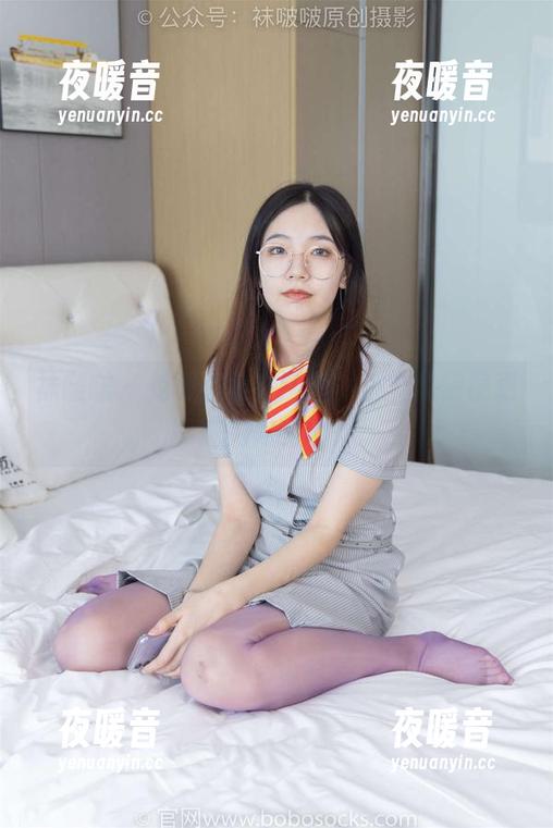 袜啵啵 - 免费图集在这里，小安的眼镜更能窥见你的期待。