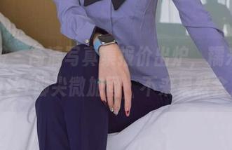 袜啵啵 – 高清写真集报价出炉，糯米的油亮薄肉丝+脚尖微加固，不来果然会后悔！
