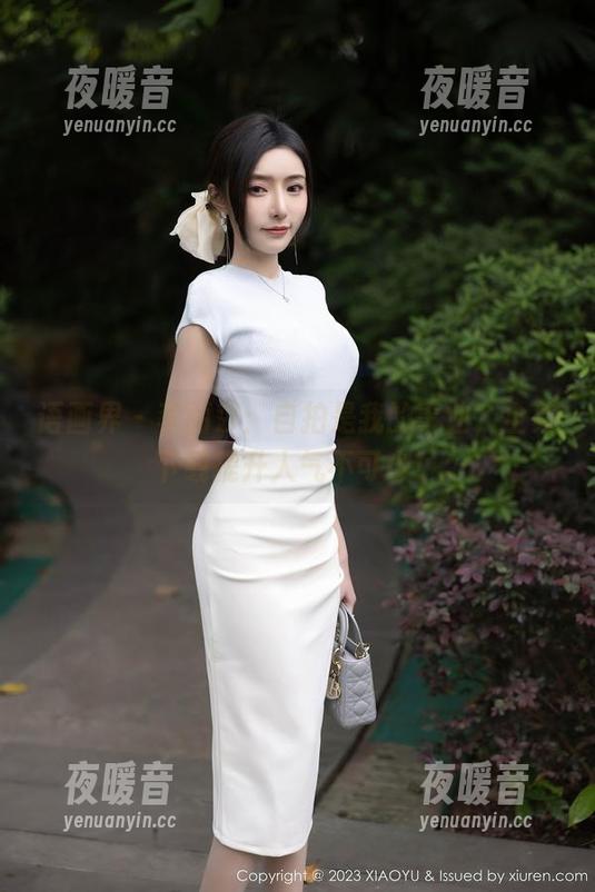 语画界-李丽莎 语画界 - 李丽莎:自拍是我的事业,全集下载提升人气不可少!