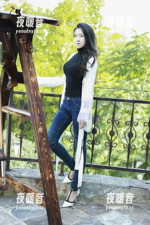 轰趴猫 - 苏小暖最新写真：双马尾带你回到少女时代，真的太青春了吧