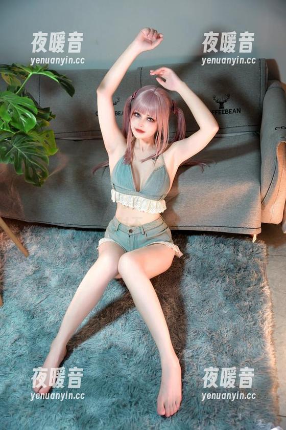 鹿八岁baby：无圣光的旗袍女仆合集，绝对不一般！