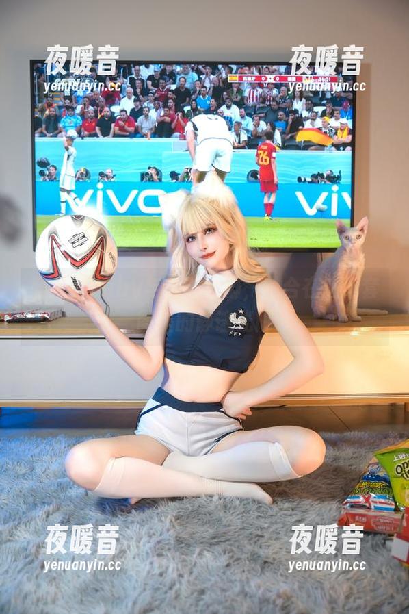 鹿八岁baby与她的美脚，融合在这组套图里的静谧光阴