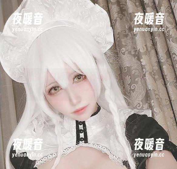 教室里的黑白御猫，福利写真与书本无关，而是……